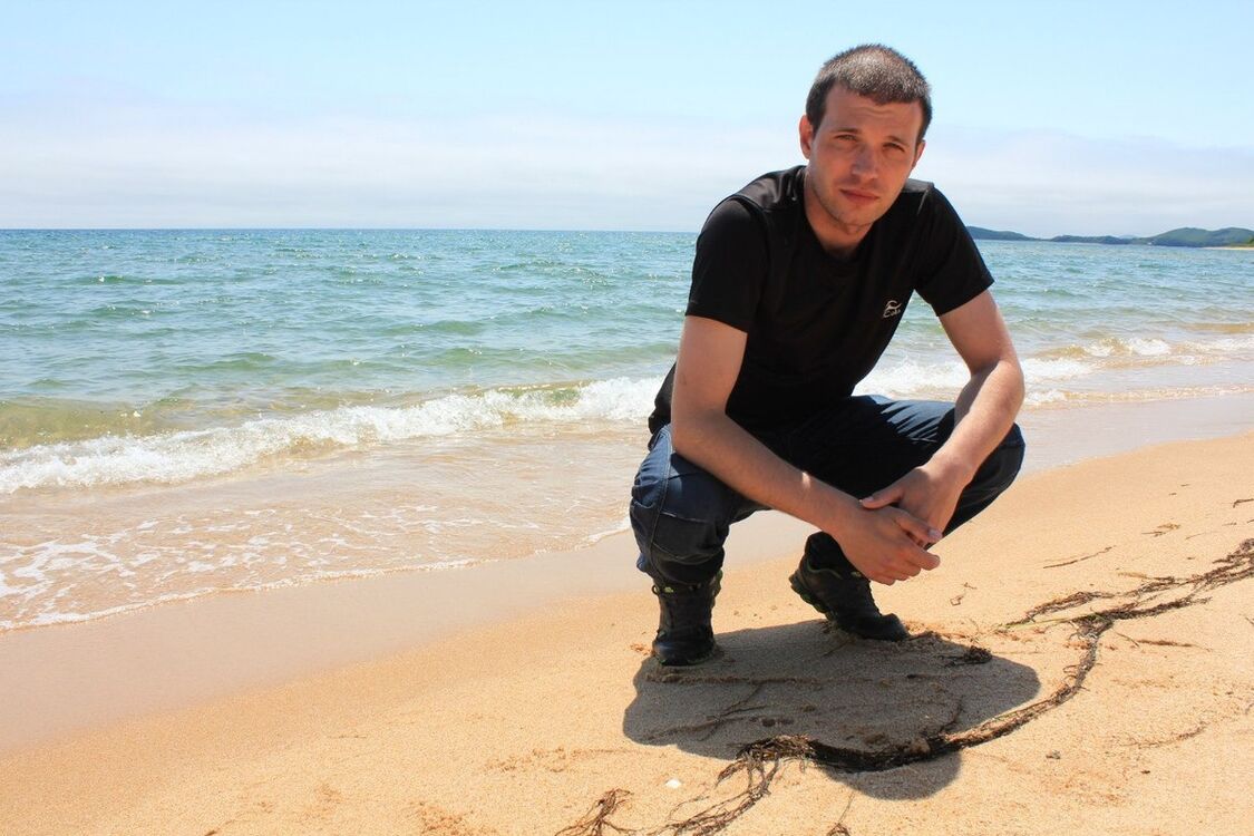  8496739  , 42 ,    -