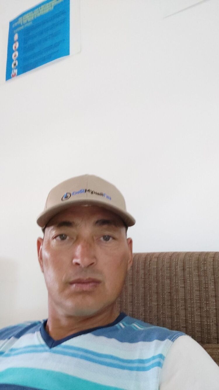  23704949  , 42 ,    