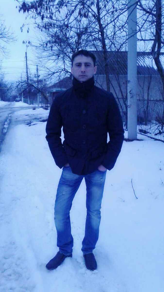  9408349  Colia, 31 ,    