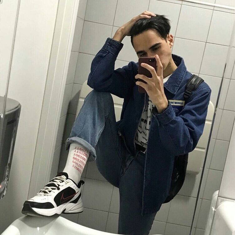  22451969  , 24 ,    