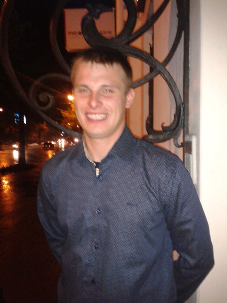  22801339  Alexander, 38 ,    