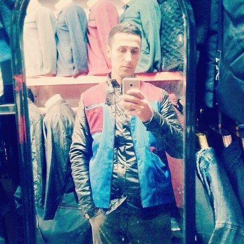  22741049  Isoev, 26 ,    