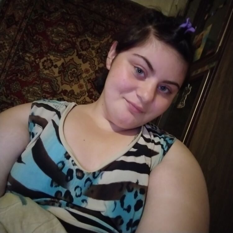  44049909  Angelika, 20 ,    