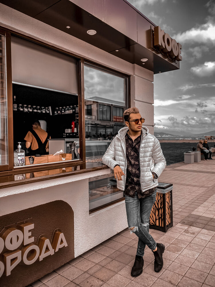  ,   Mohamed, 25 ,   ,   