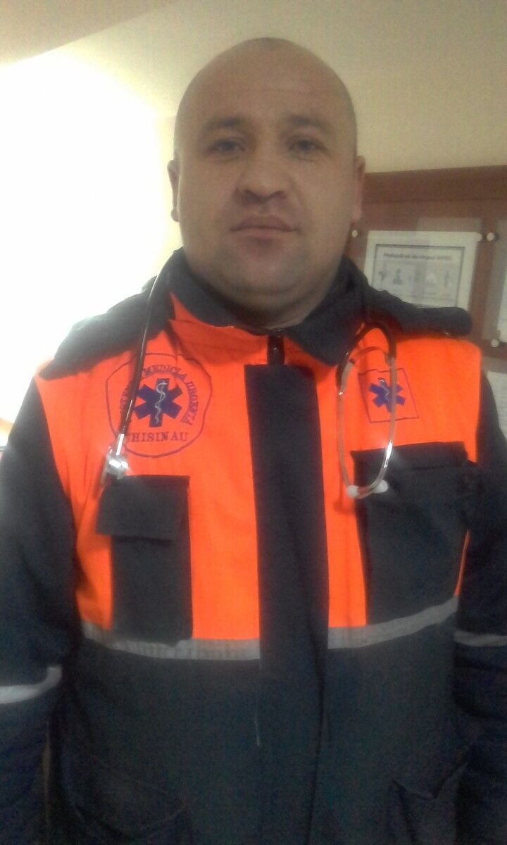  ,   Ion, 33 ,   ,   , c 
