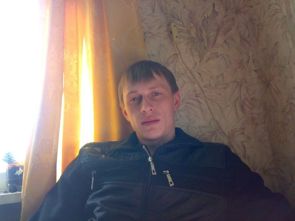  5792119  Ruslan, 41 ,    