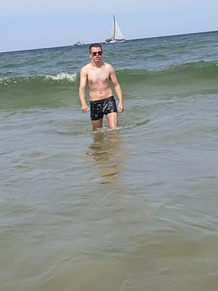  ,   , 28 ,   ,   