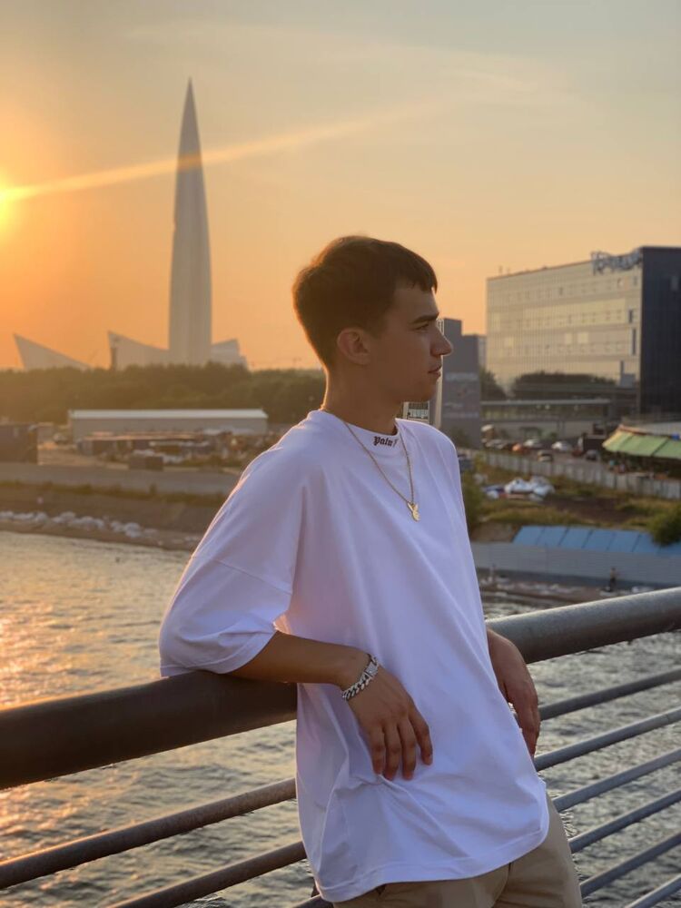  30829449  , 24 ,    -