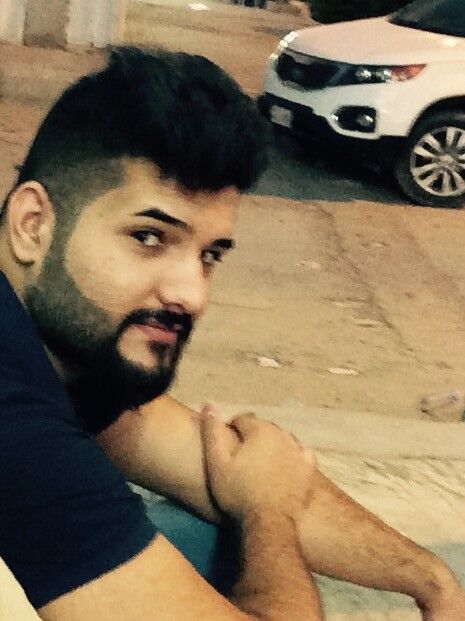  7841579  Mujtaba, 30 ,    