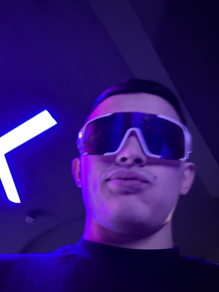  51039989  , 21 ,    