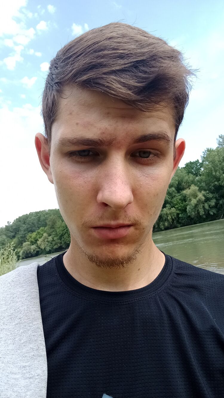  44579779  , 21 ,    --