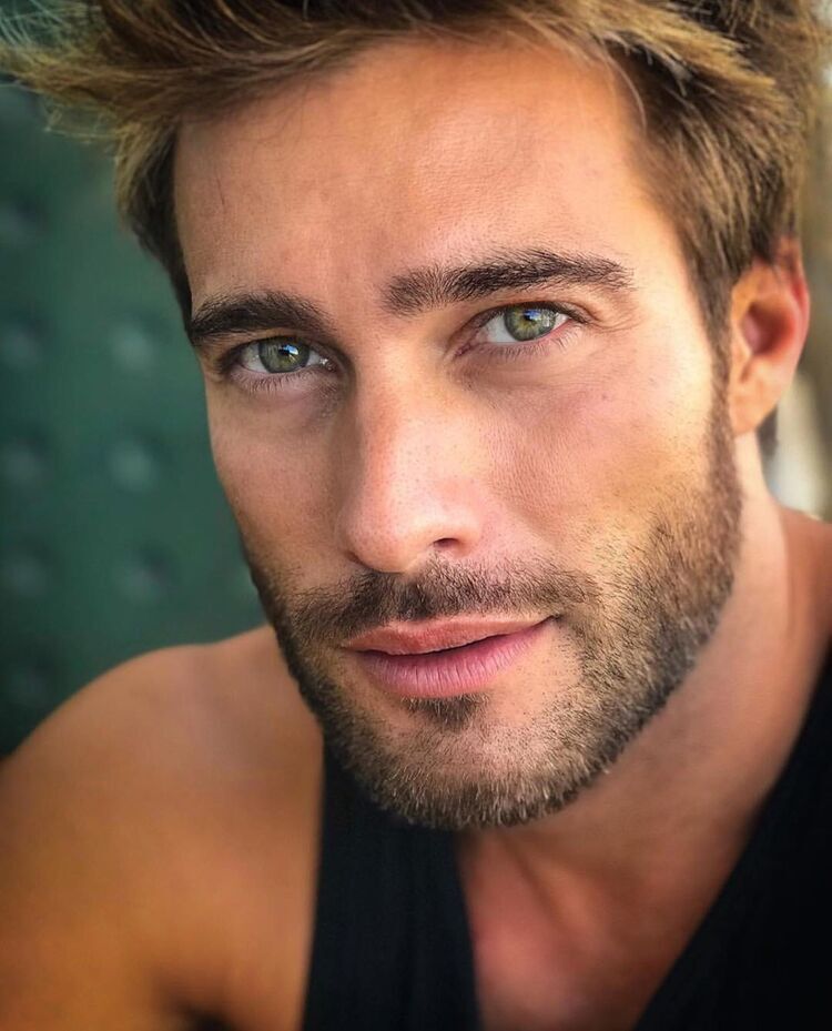  54453759  Leon, 37 ,    