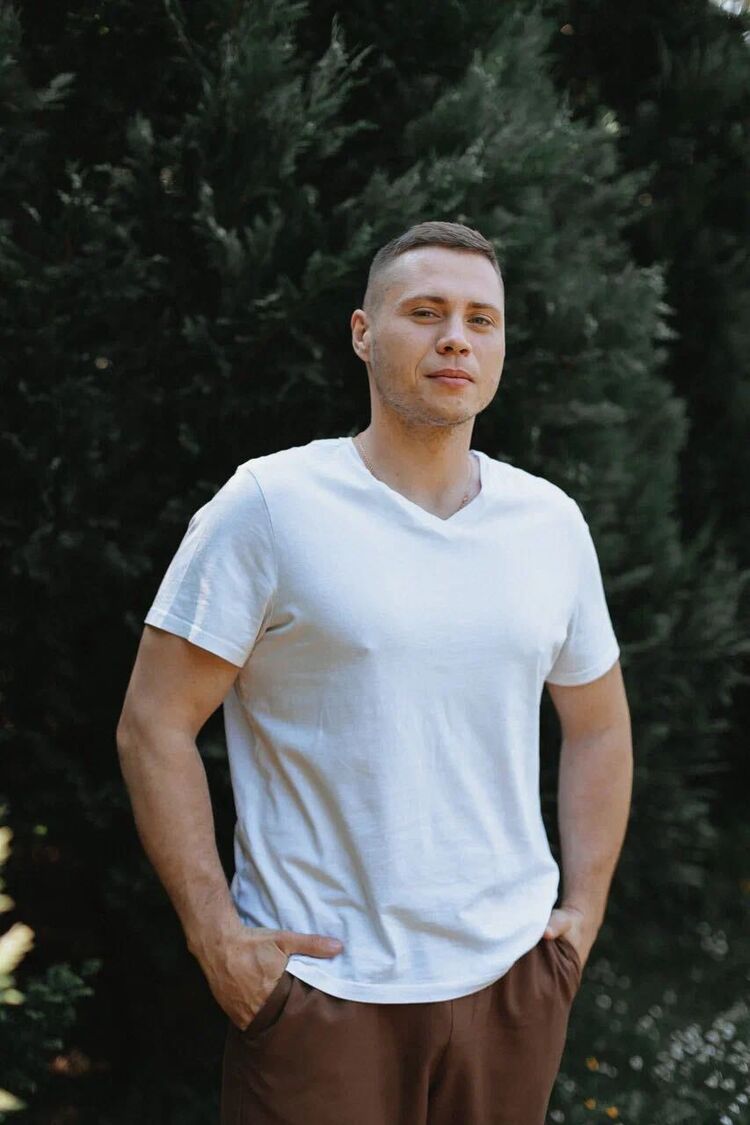  ,   Ilya, 31 ,   ,   , c 