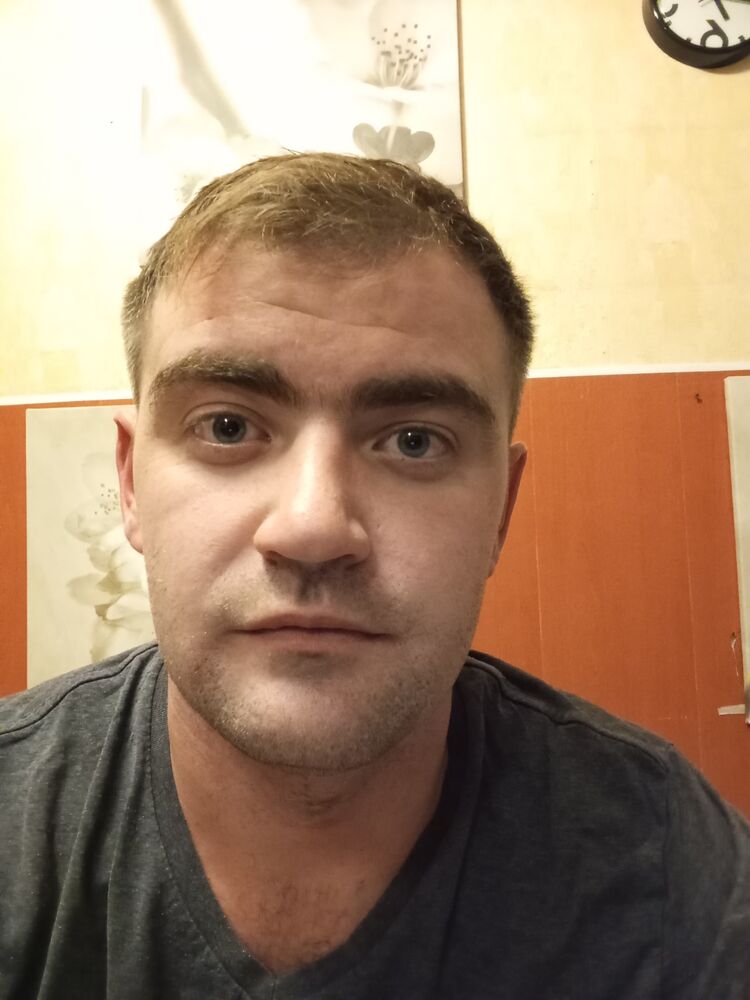  52089759  Andrei, 29 ,    