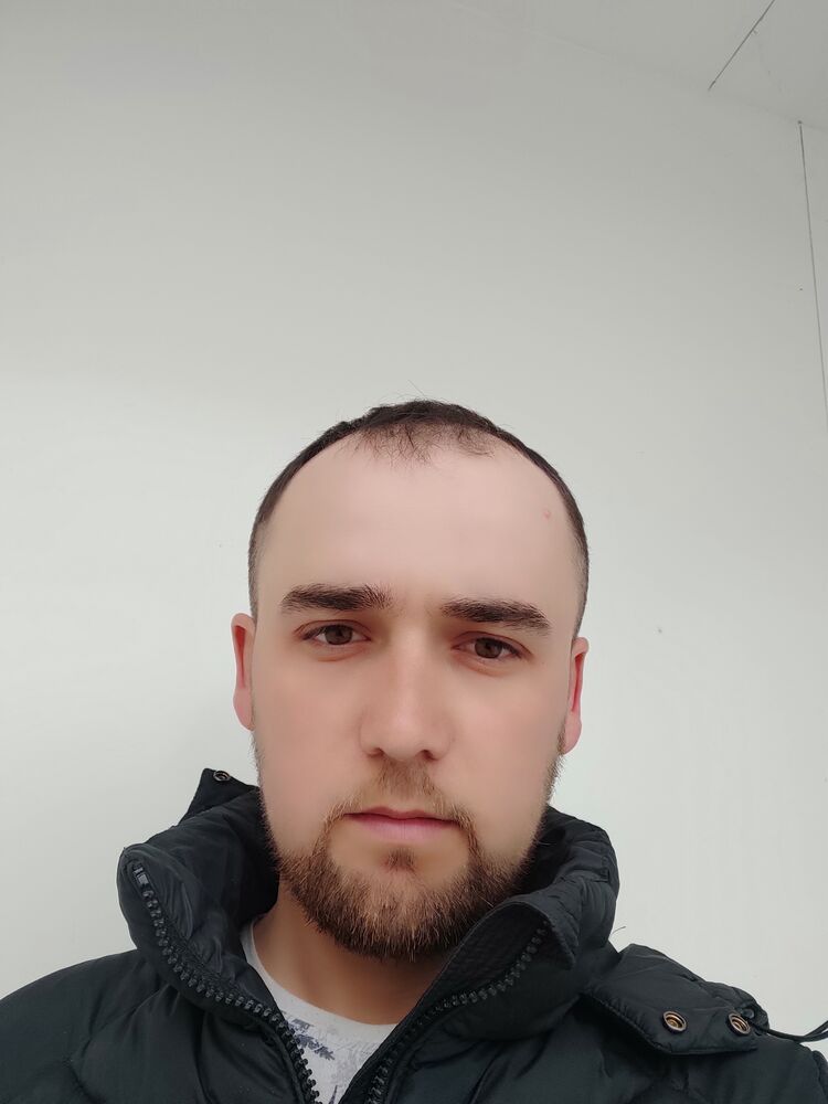  31486899  Ը, 33 ,    