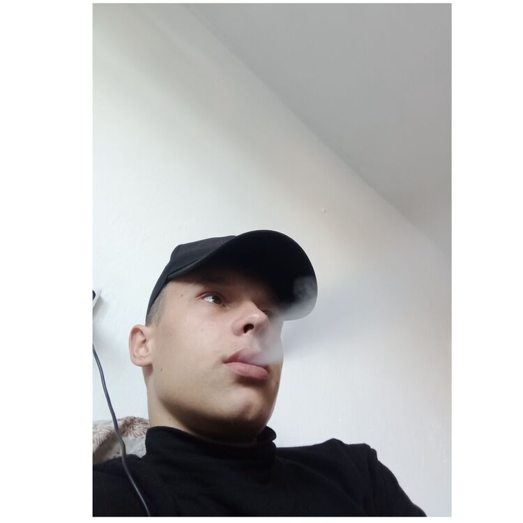  ,   Denis, 21 ,   ,   