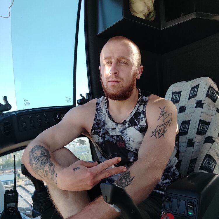  ,   Andrei, 31 ,   ,   , c , 
