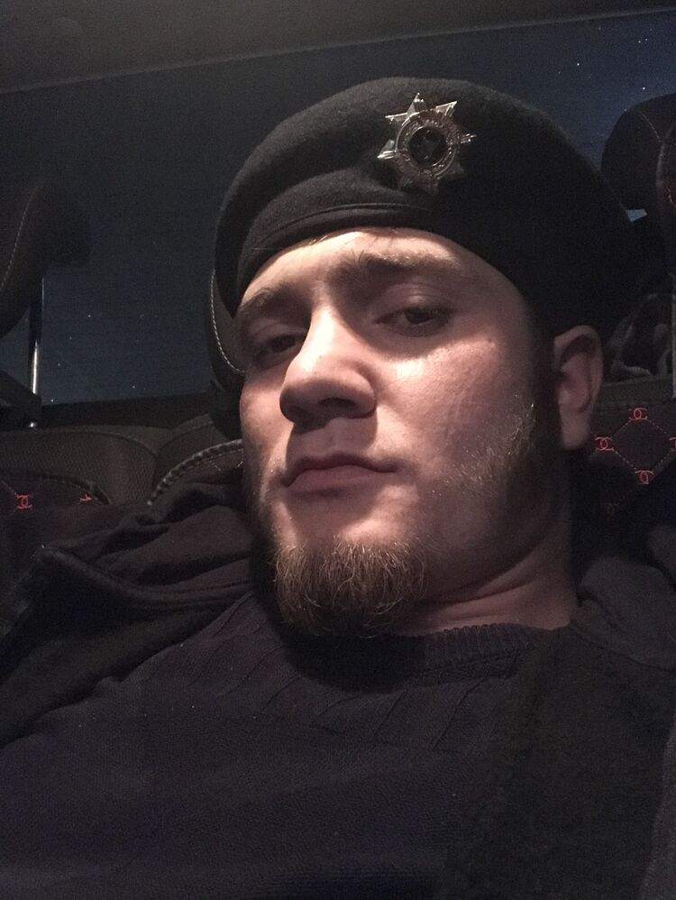  27844549  , 29 ,    
