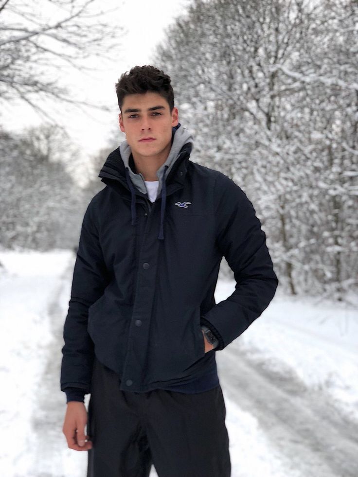  54609759  Kirill, 19 ,    