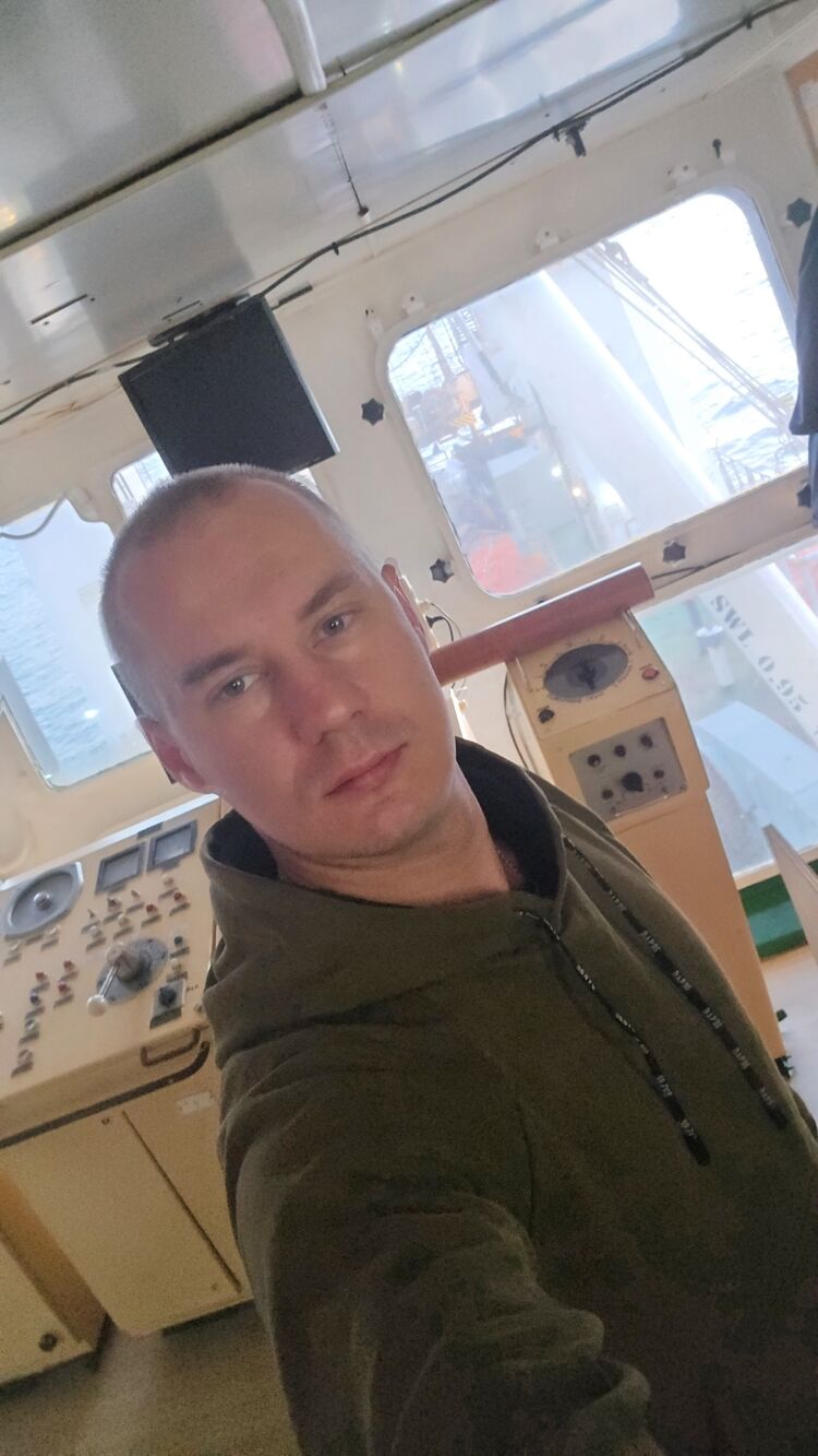  ,   Kolya, 31 ,   ,   