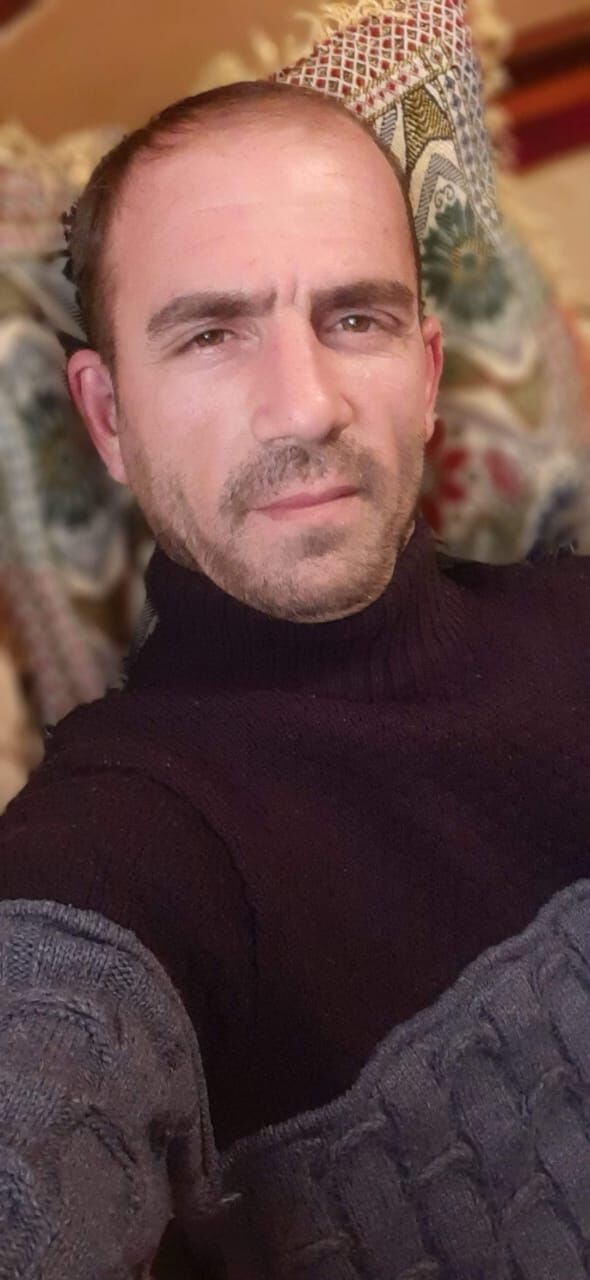  33556129  Vuqar, 41 ,    