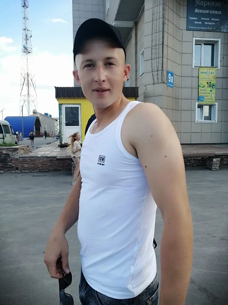  ,   Aleksei, 25 ,   ,   