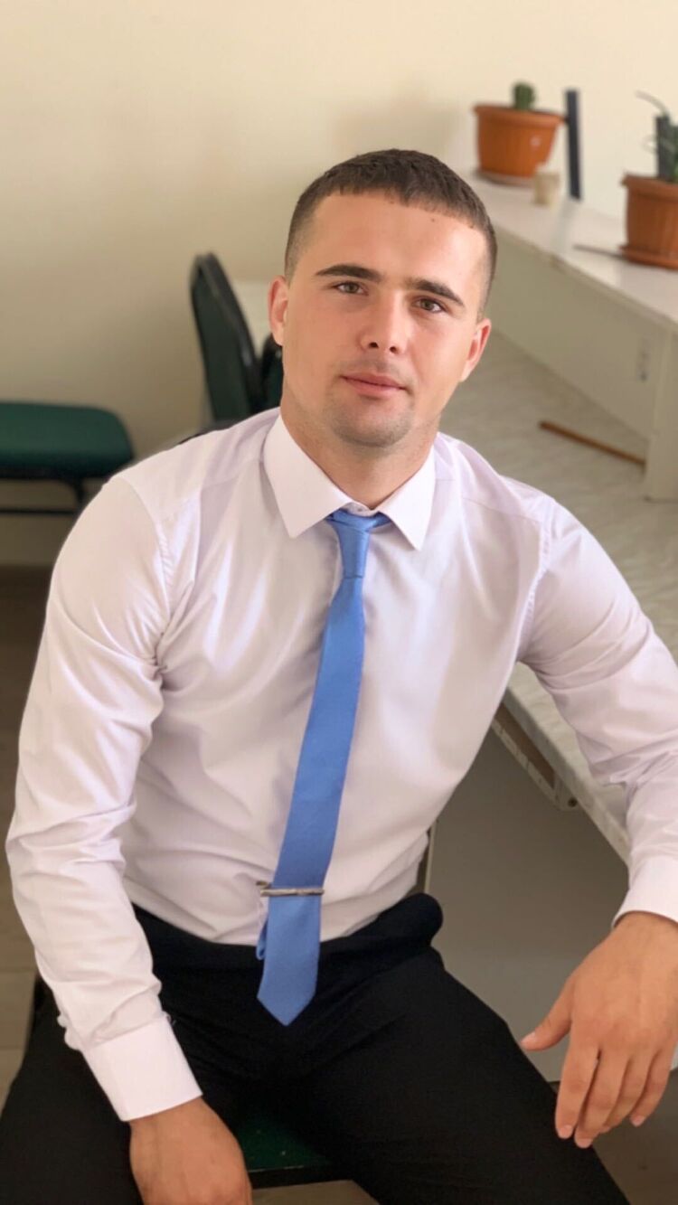  ,   Behruz, 24 ,     