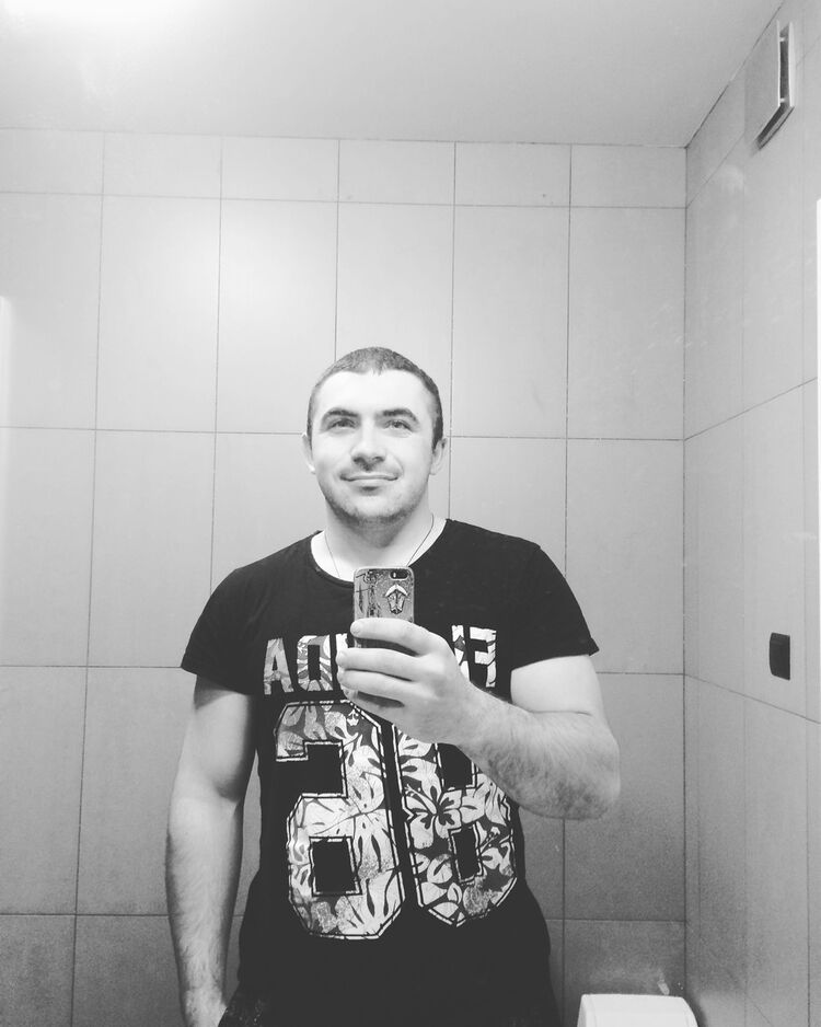  ,   Igor, 30 ,   