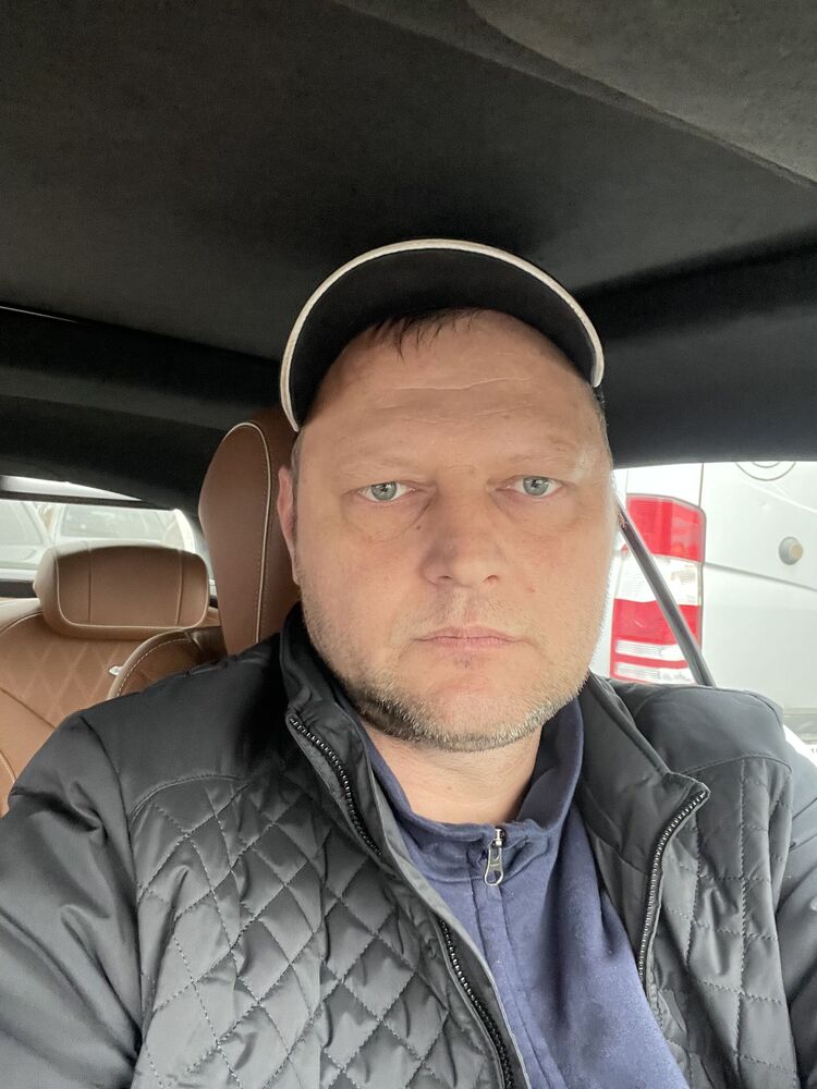  ,   Oleg, 40 ,   c 