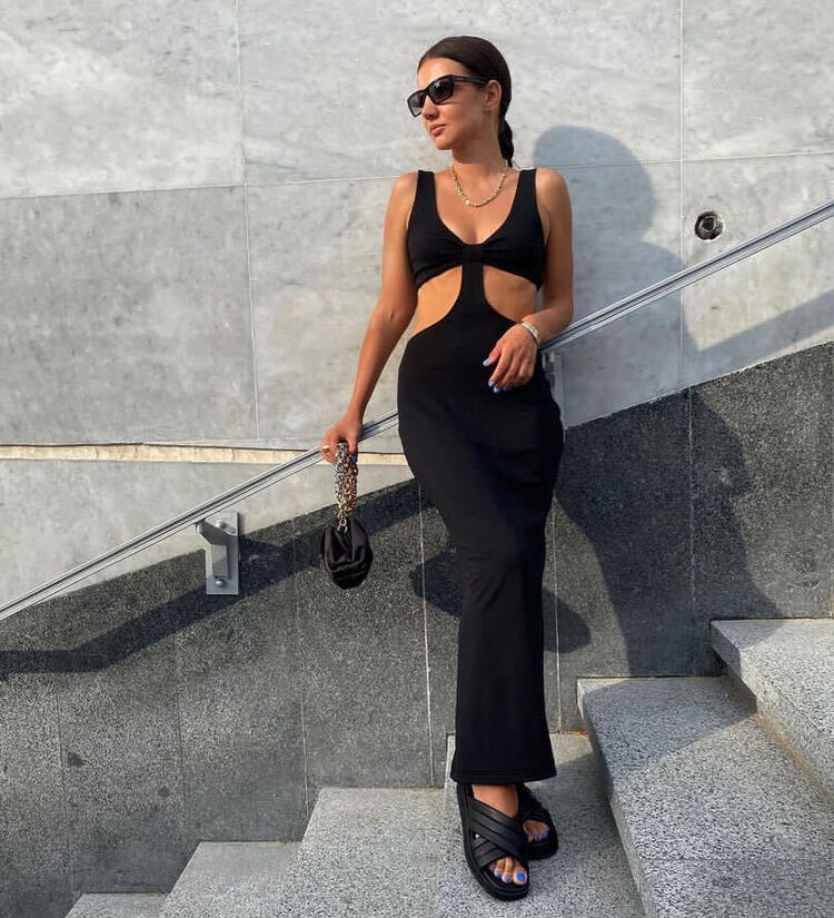  ,   Anastasia, 31 ,   