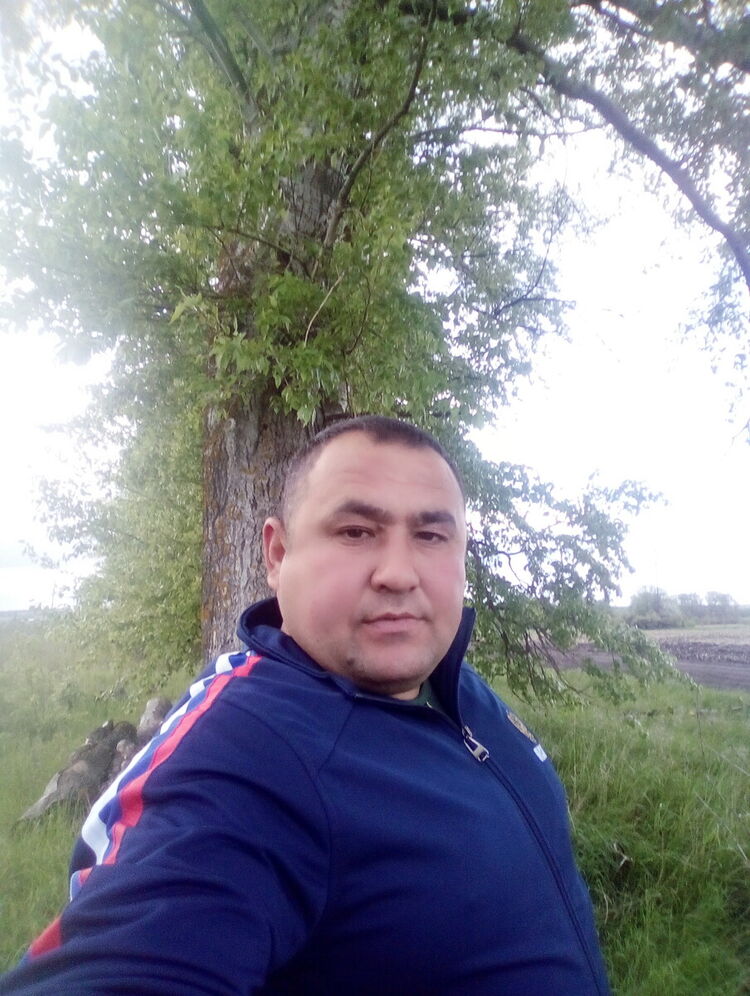  20382859  Ruslan, 43 ,    