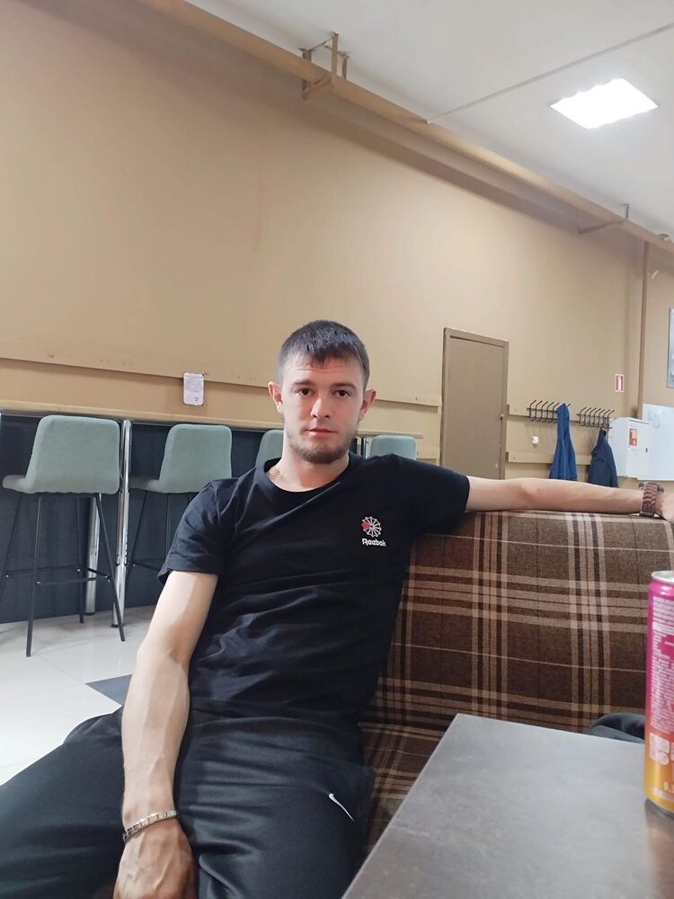  ,   Ivan, 32 ,   ,   
