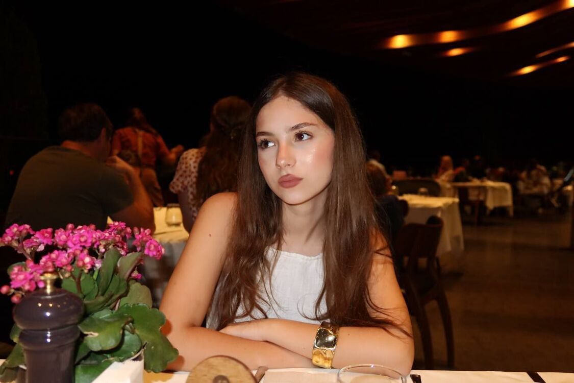  54569969  , 24 ,    --