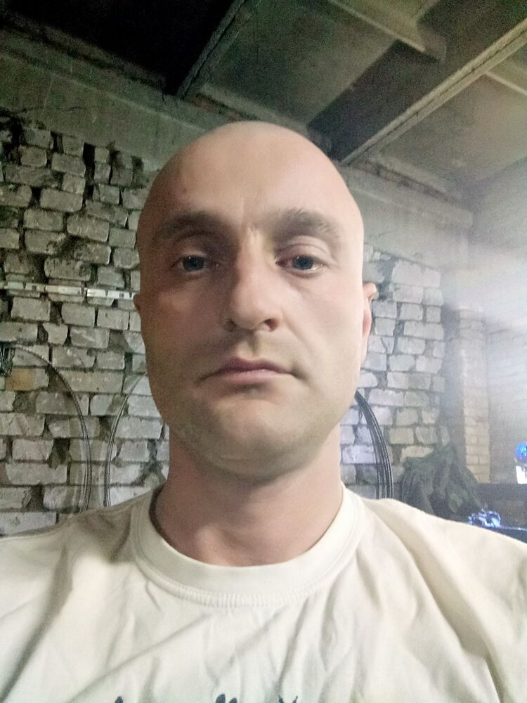  10879179  , 43 ,    