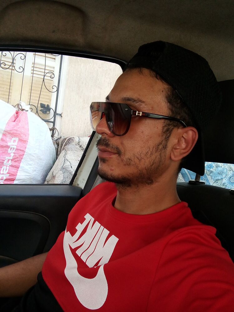 ,   Hayder, 30 ,   ,   