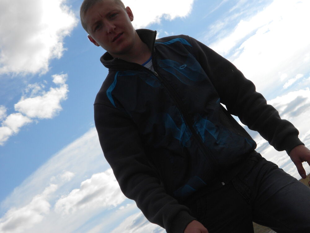  ,   Vitali, 33 ,  