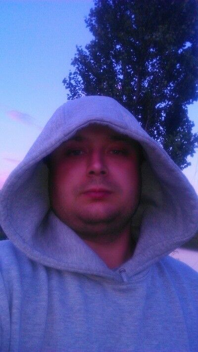  13367419  Sergej, 35 ,    