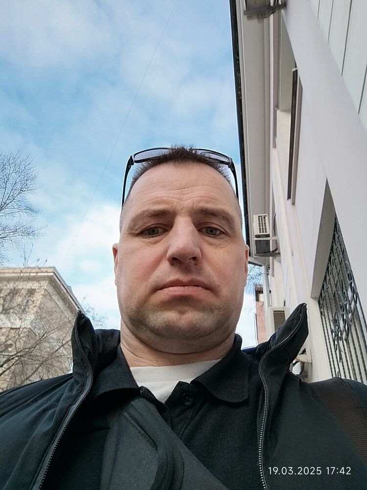  ,   Dima, 44 ,   ,   , c , 