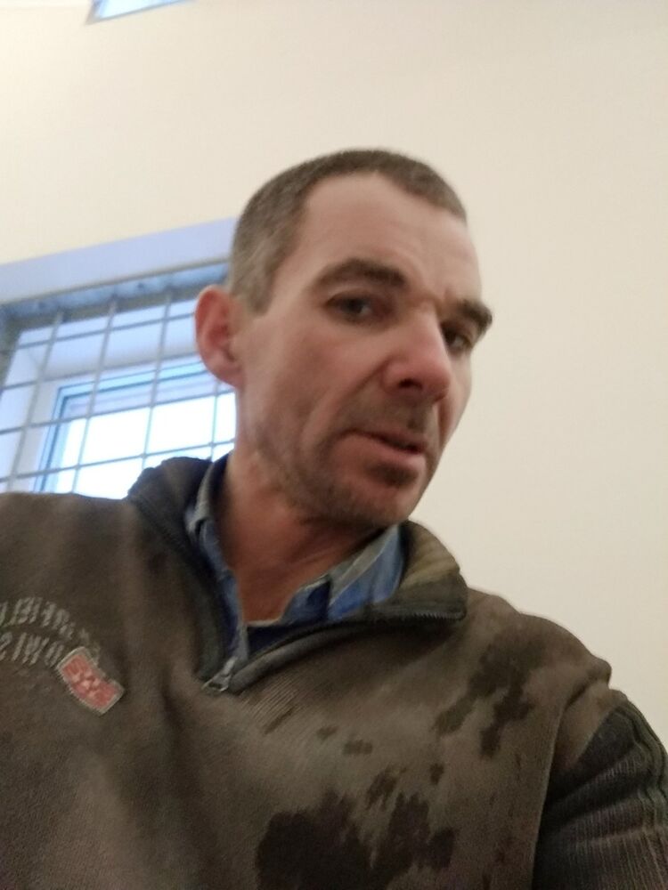  ,   Robert, 48 ,   