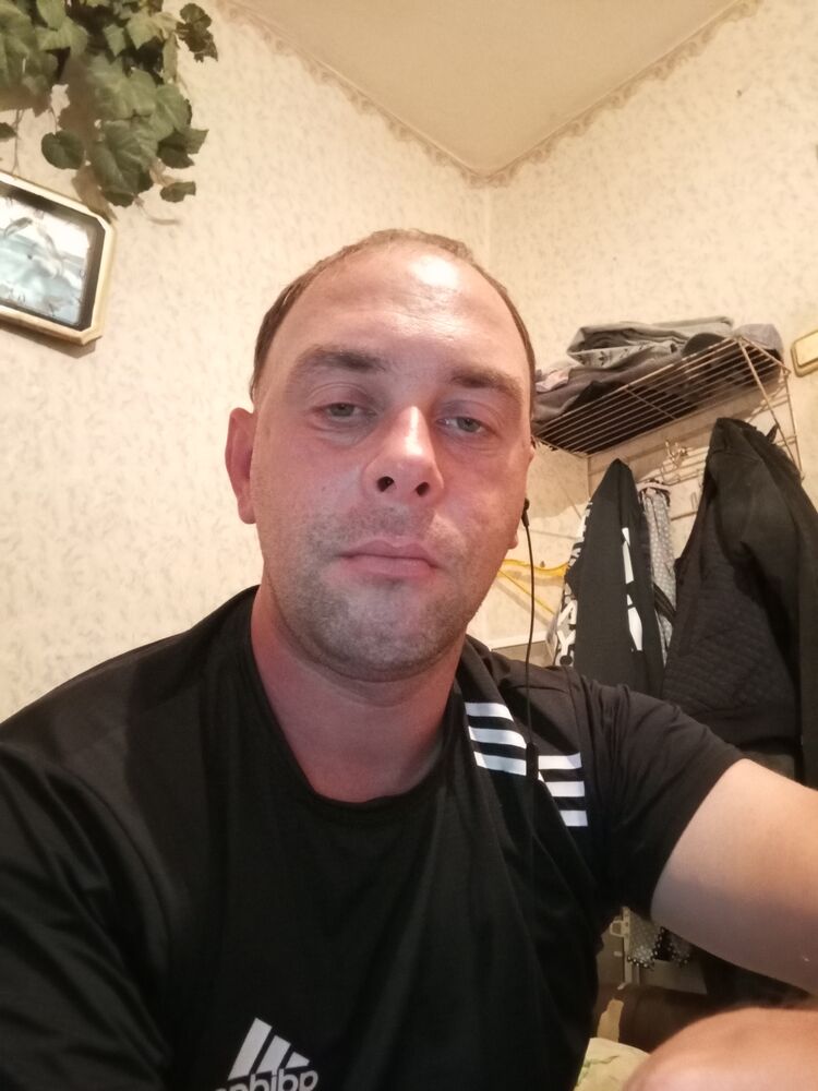  46925359  , 34 ,    