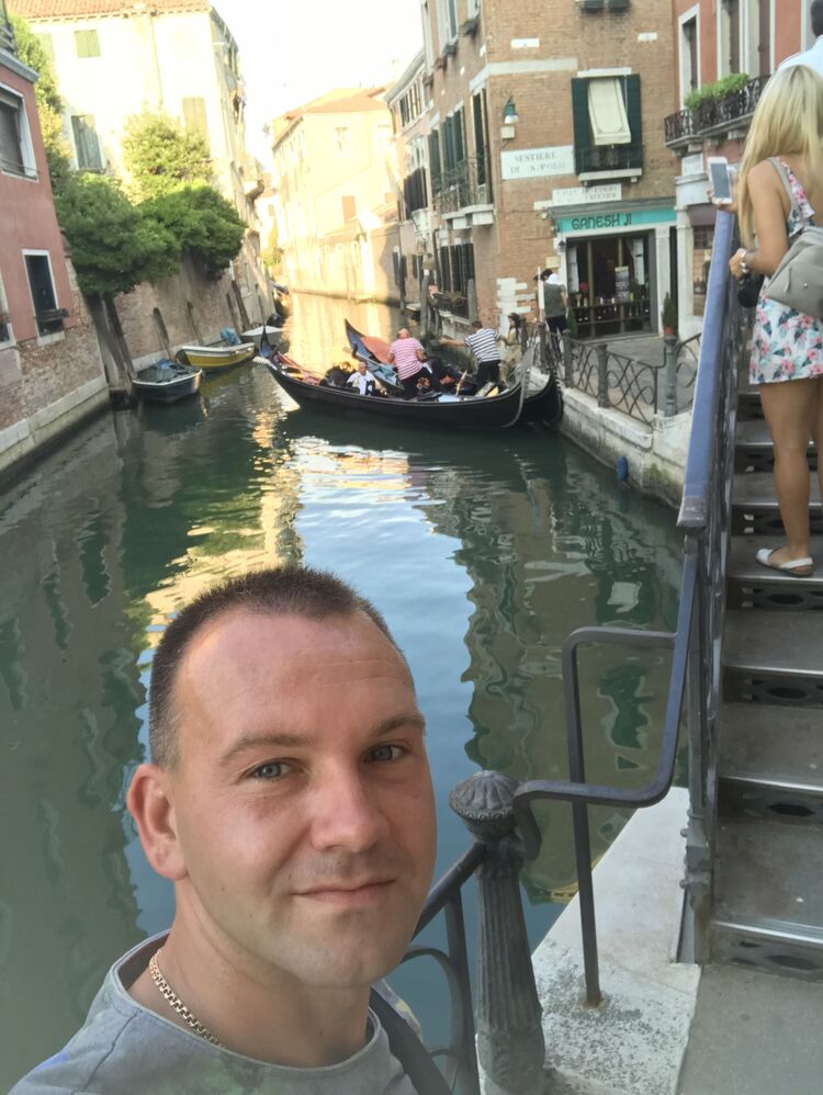  49239639  , 38 ,    Belcamp