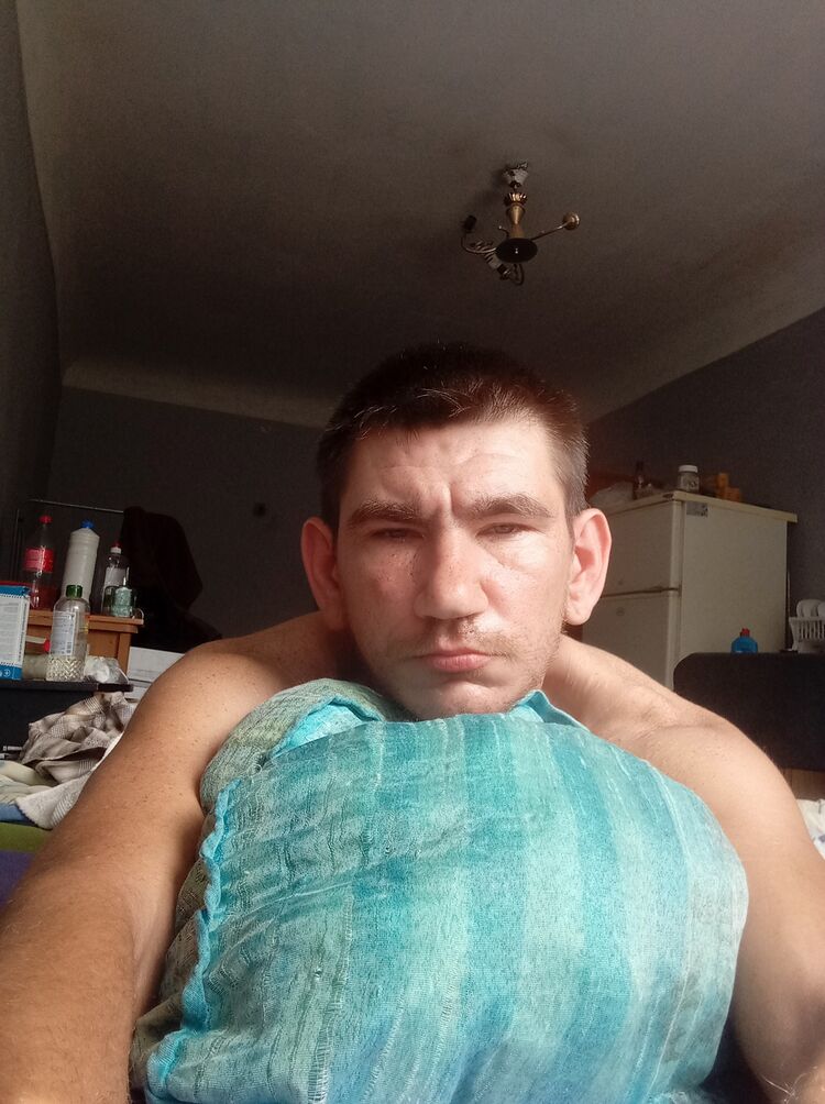  44399189  , 37 ,    