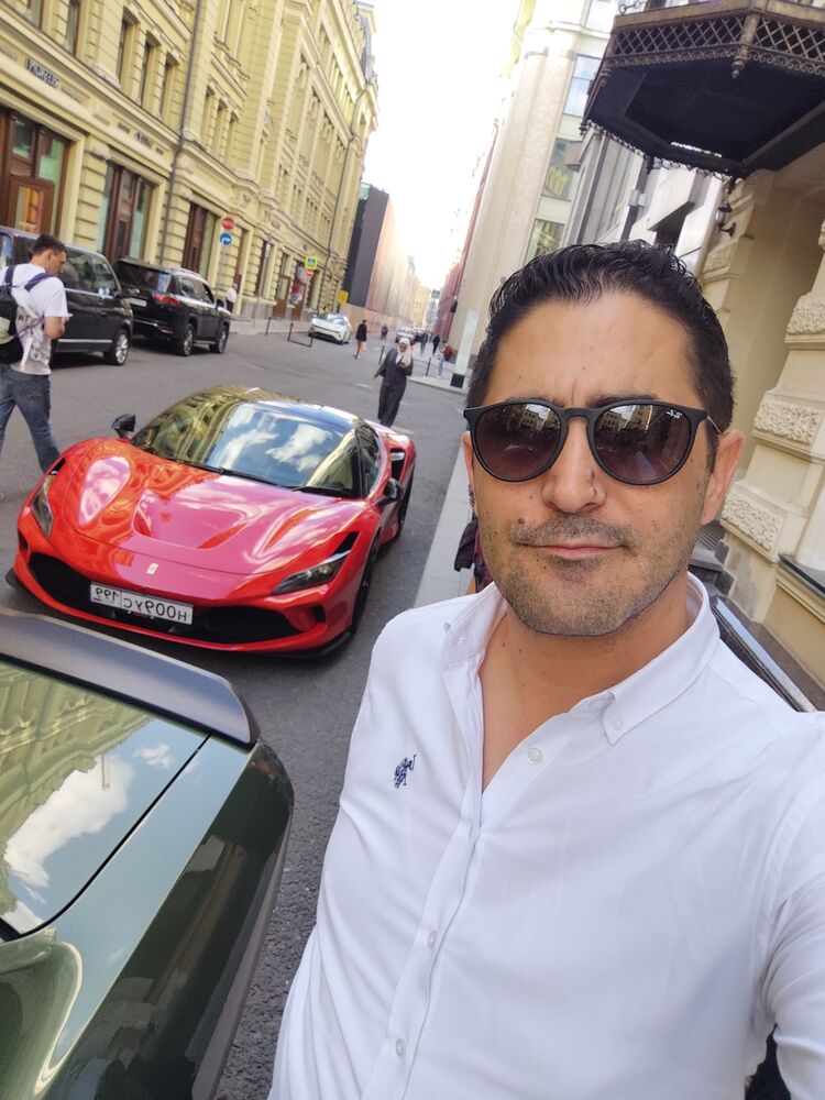  54002369  Mehmet, 41 ,    
