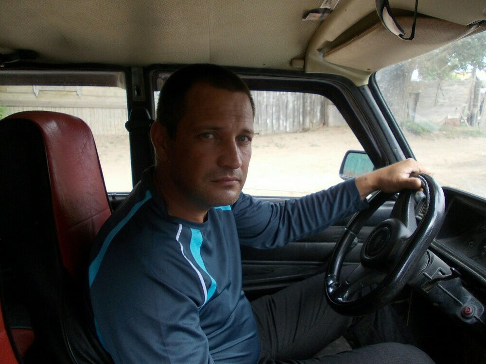  19820579  , 46 ,    