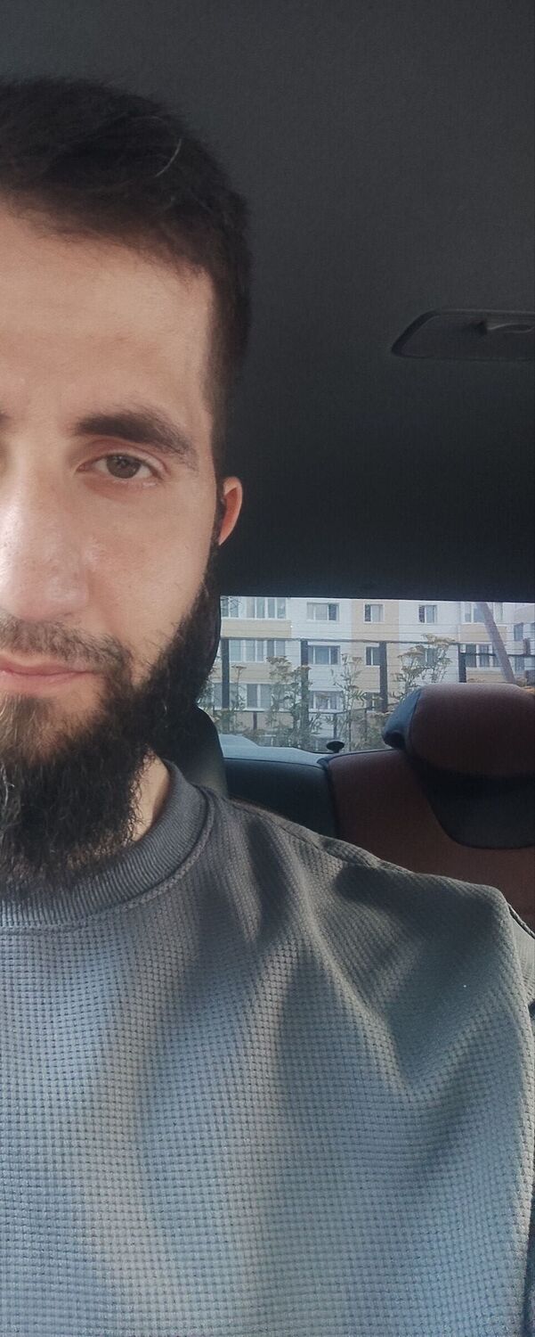  ,   Artur, 30 ,   ,   , c , 