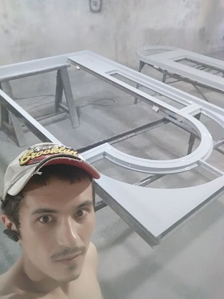  20693459  Abduqodir, 33 ,    