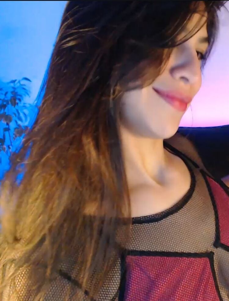  53244009  Nika, 22 ,    