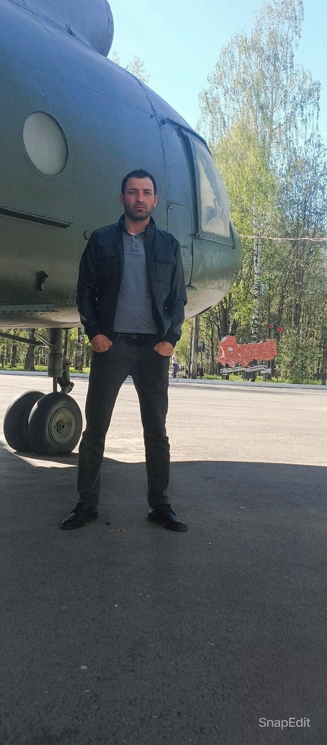 ,   Emil, 35 ,   ,   , c 
