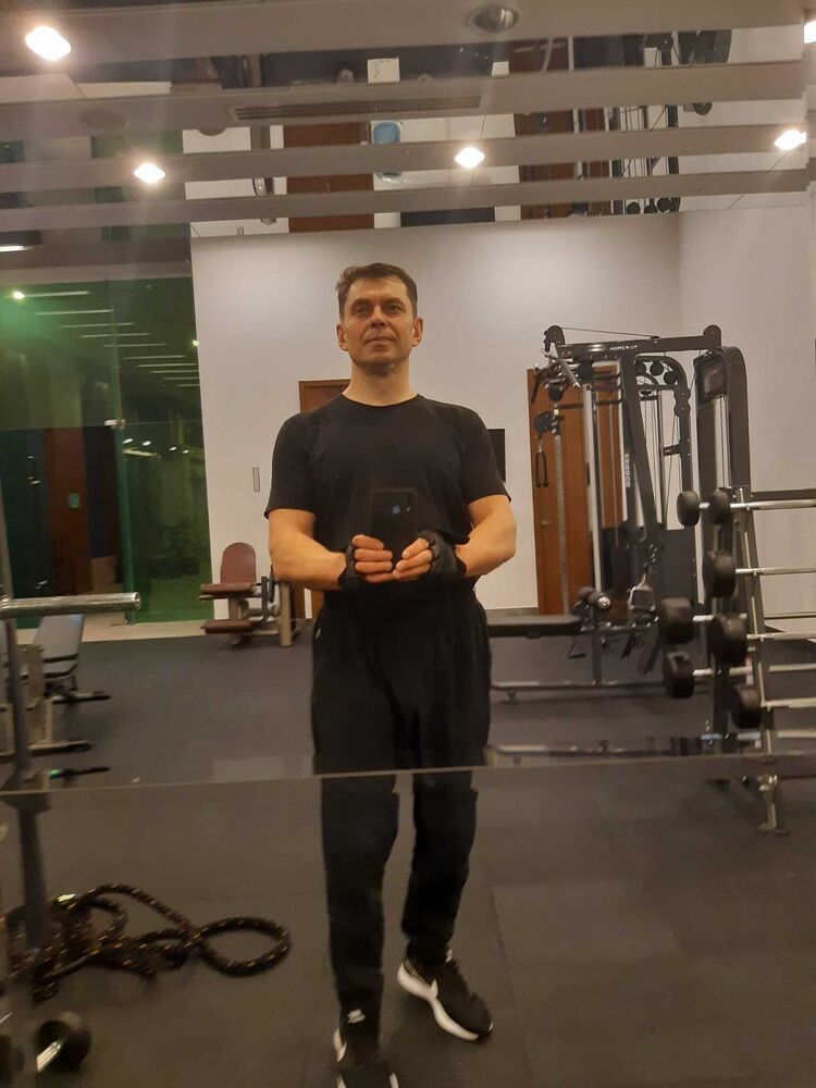  53842489  VITALY, 49 ,    