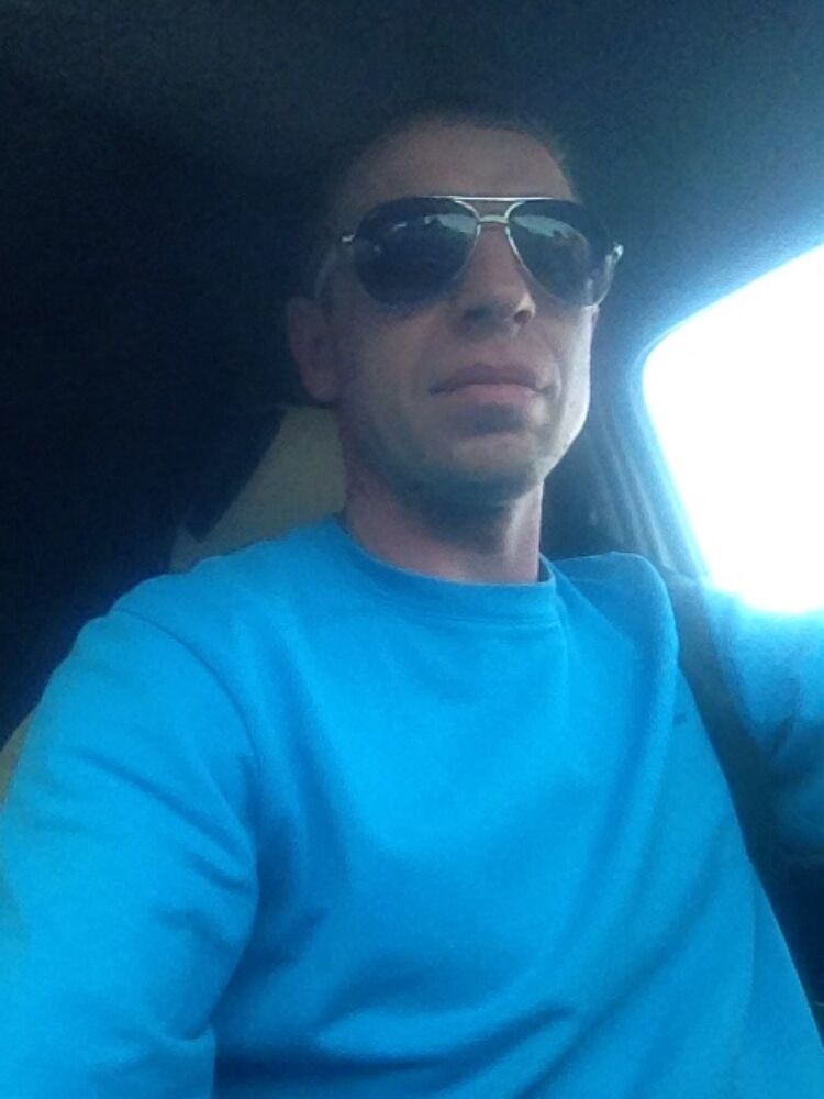  8678599  Roman, 48 ,    